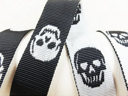 Gurtband Totenkopf